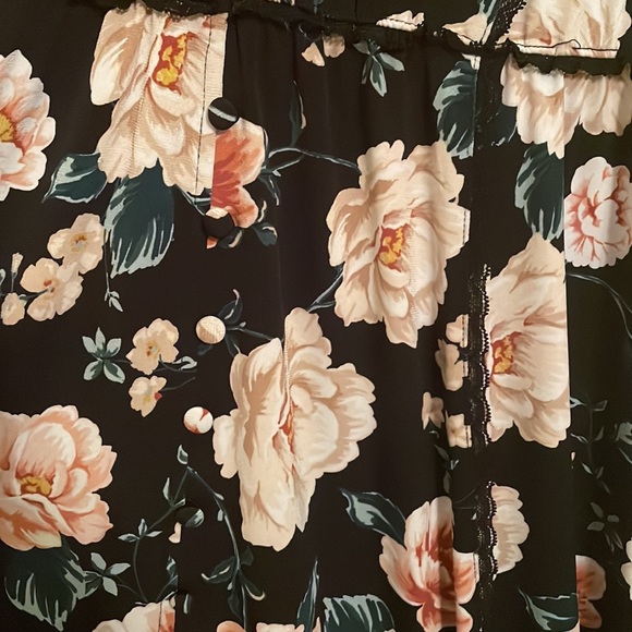 torrid black floral midi dress - Picture 4 of 7